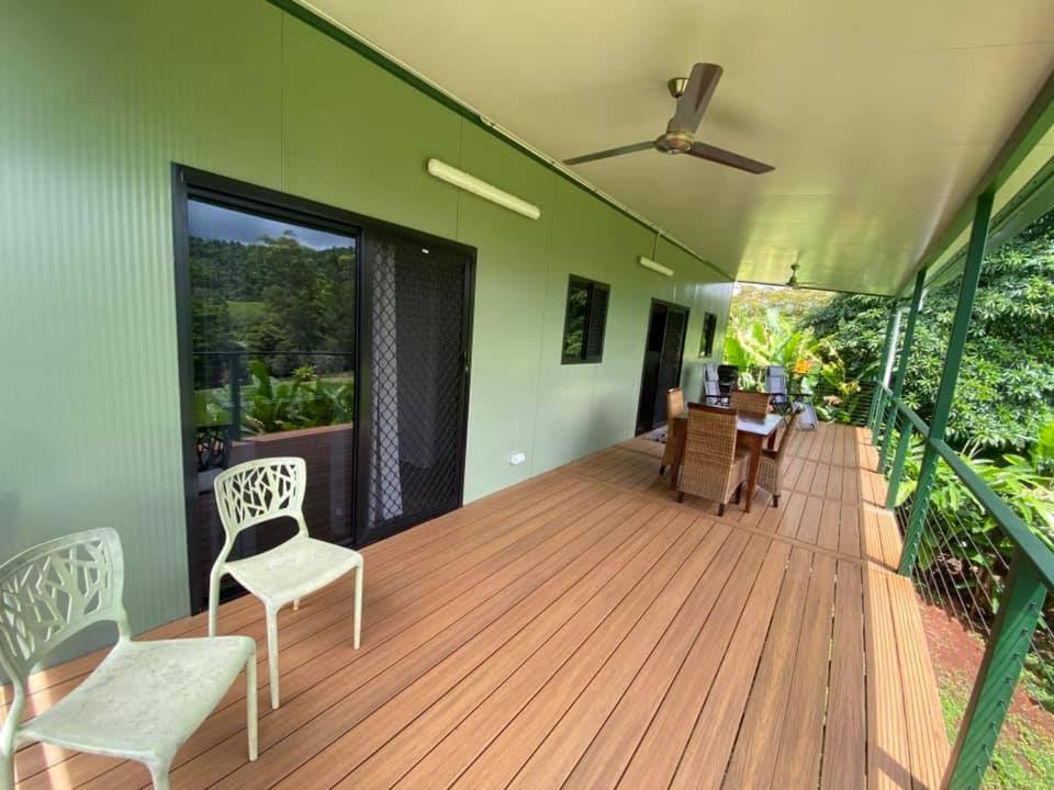 Mena Creek Flower House エクステリア 写真