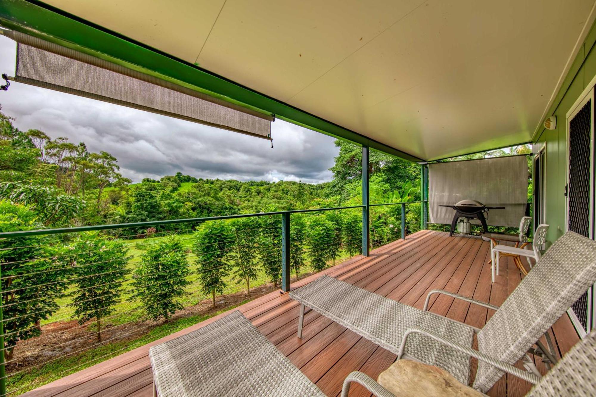 Mena Creek Flower House エクステリア 写真